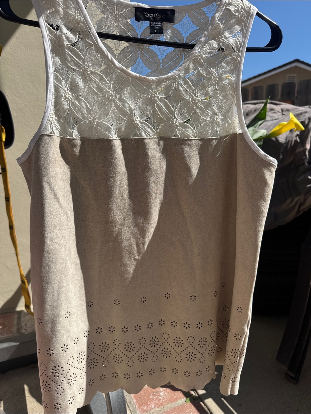 Karen Kane Cream and Beige Lace-Trim Sleeveless Tank